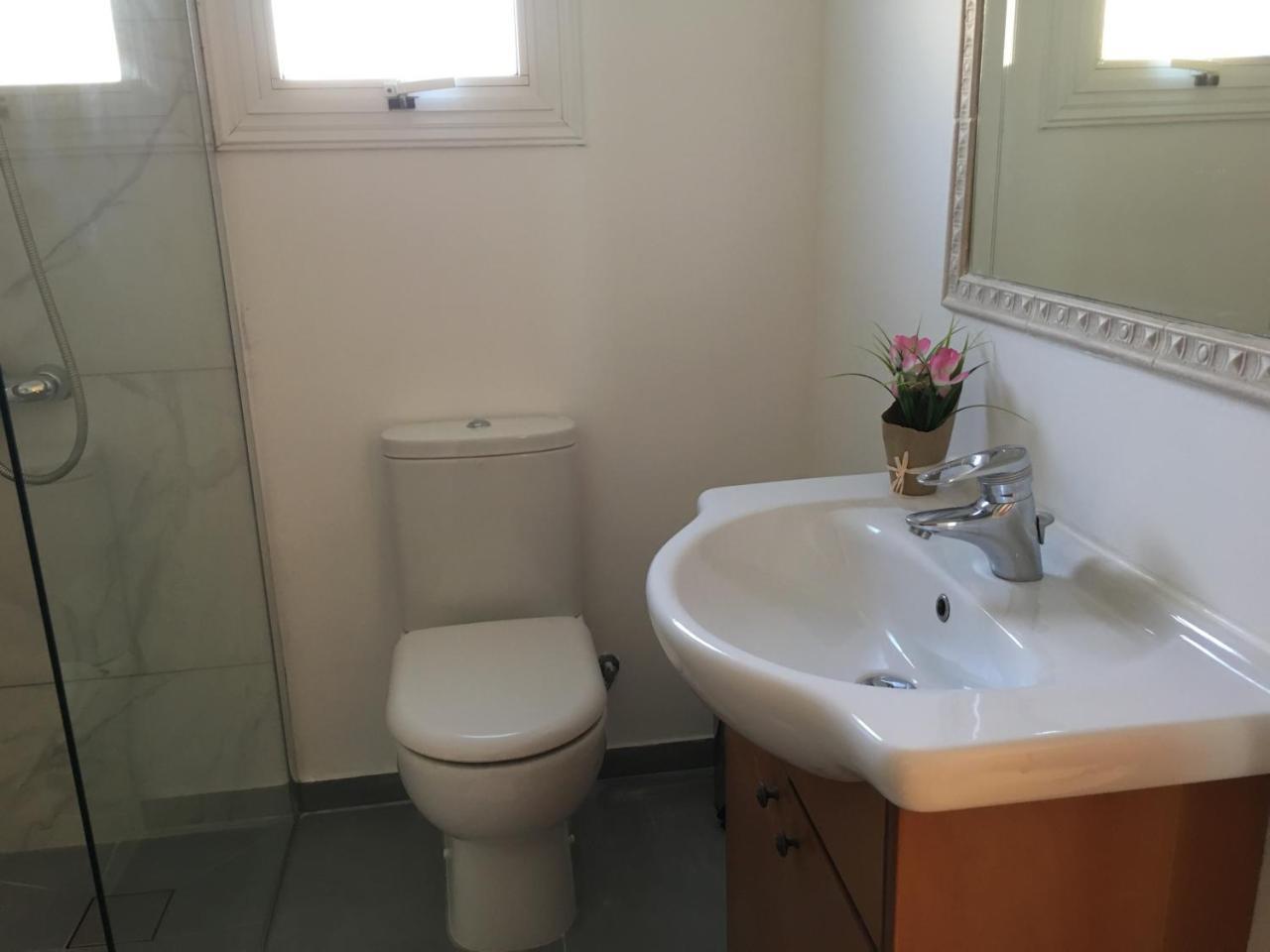 Villa Emiliana Paralimni Dış mekan fotoğraf